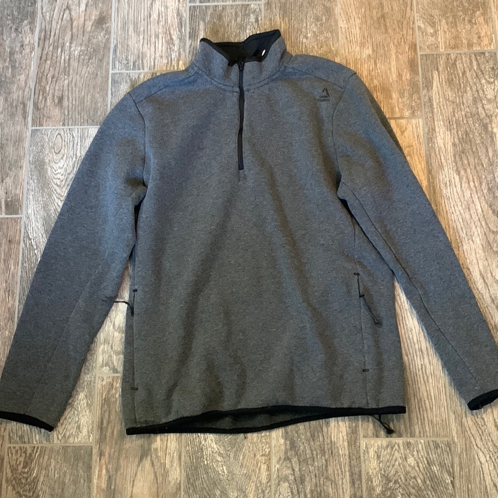 Reebok men’s pullover